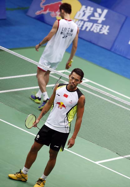 台上绽放光 台上绽放光