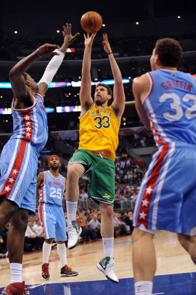 更多承担组 更多承担组