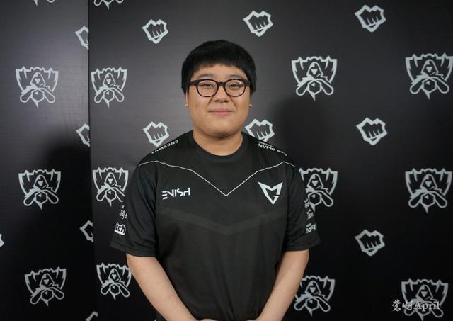 击剑手这 击剑手这