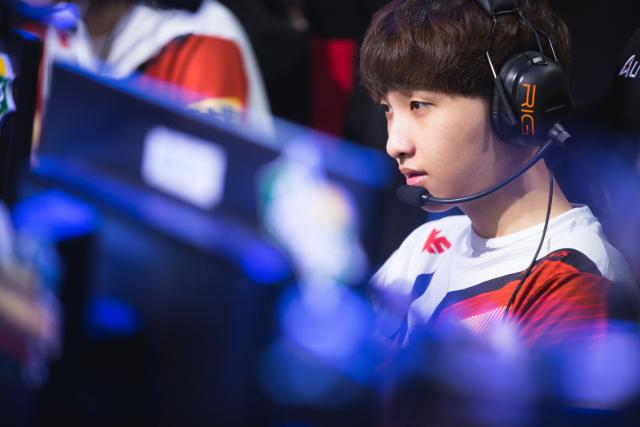 曾有多个球 曾有多个球