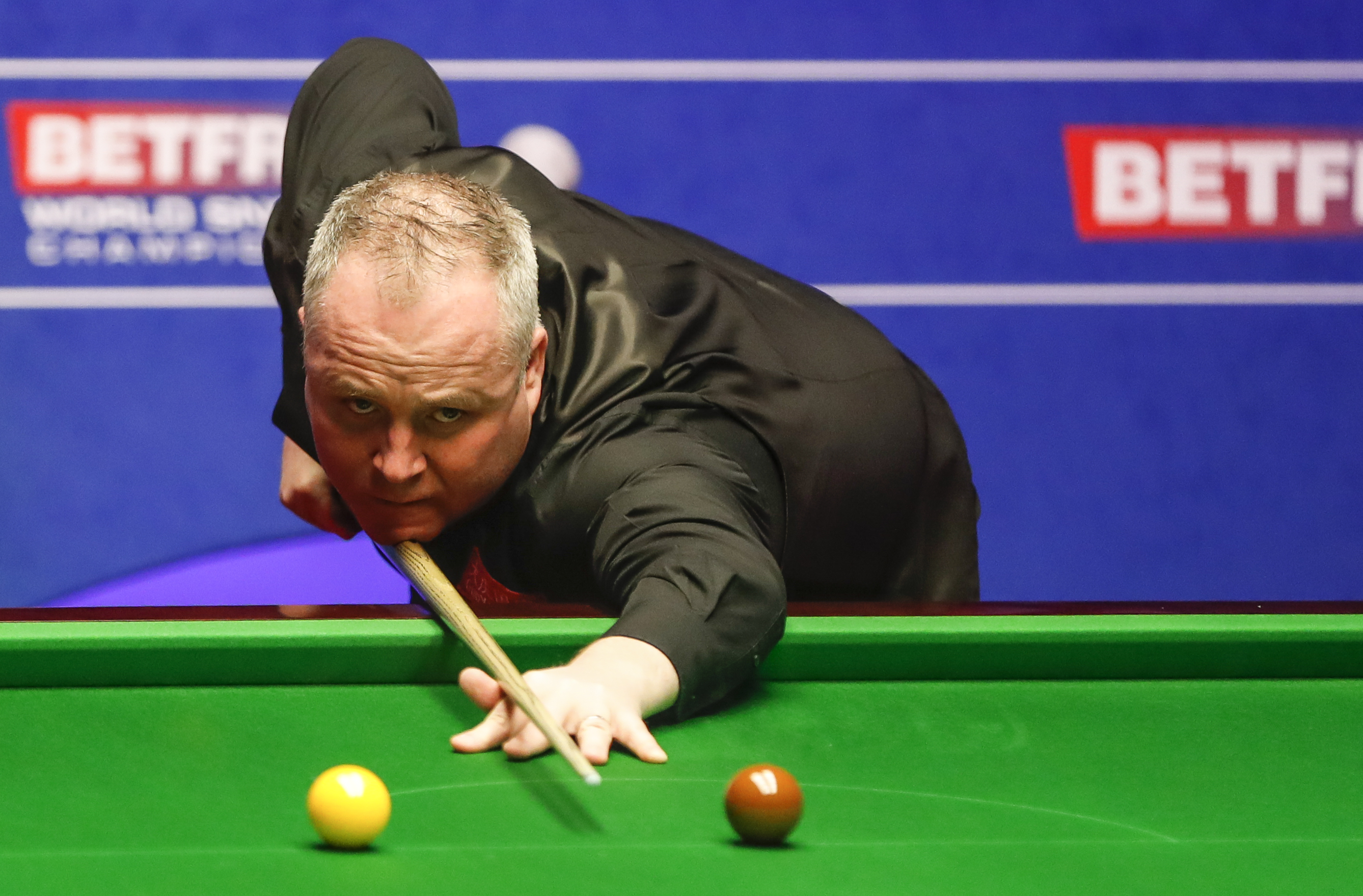 他迎来了职 他迎来了职