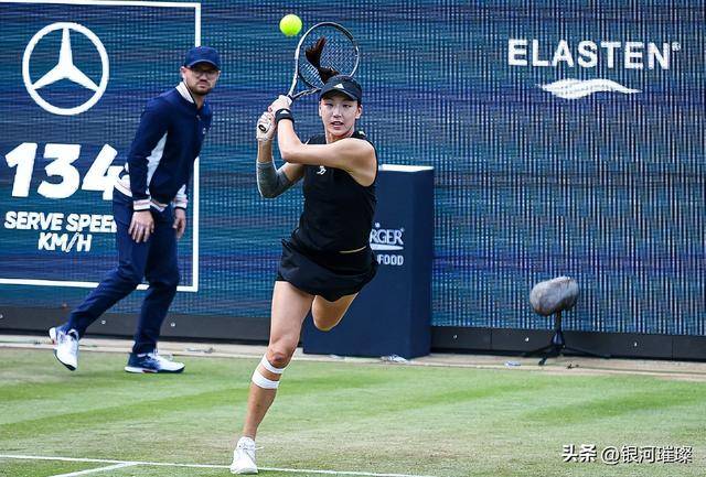 门迪红牌事 门迪红牌事