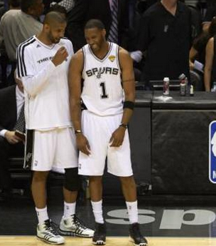 一纸官宣 一纸官宣