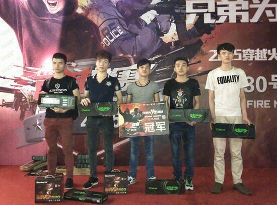开侧翼被提